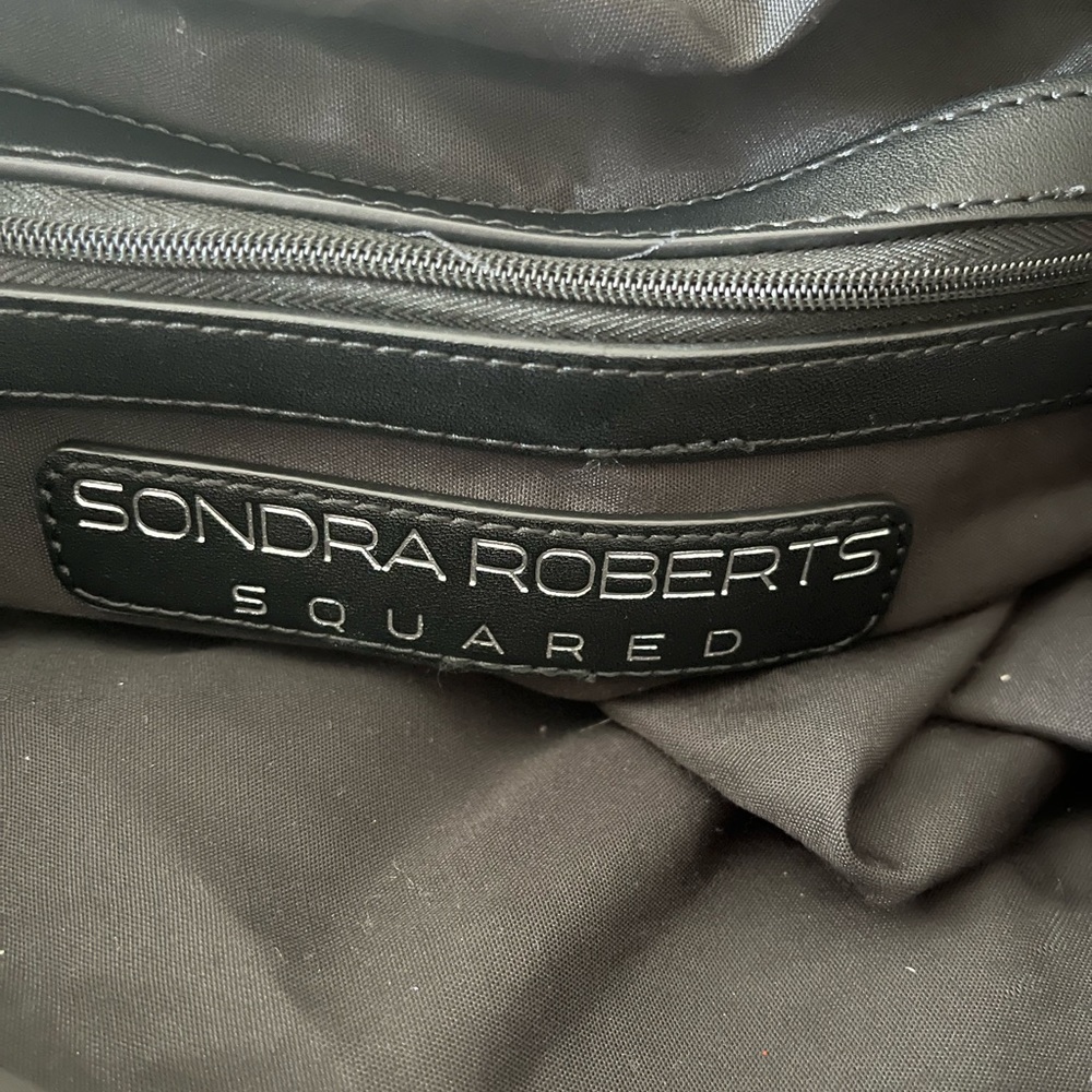 Sondra Roberts Squared pocket book with pride rainbow 🌈 strap. - Picture 4 of 4